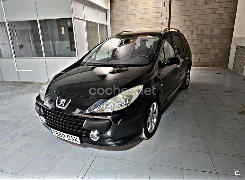 Negro Usado 2006 Peugeot 307 Familiar | 3599 € (Precio justo) - Imagen 1/4