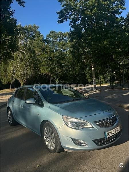 Azul Usado 2010 Opel Astra Cosmo Berlina | 5500 € (Buen precio) - Imagen 1/4