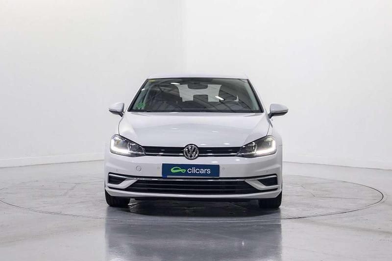 Usado VW Golf VII Advance 110 CV (80 kW) 2018 Blanco Utilitario