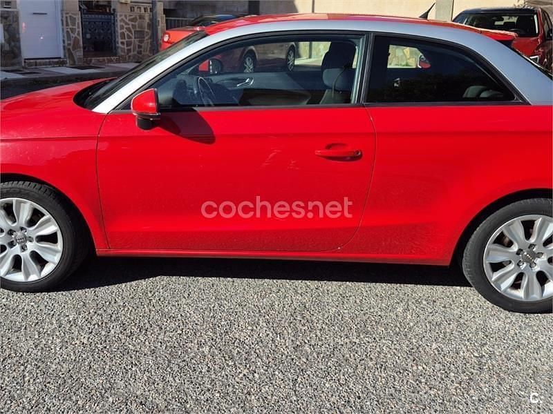 Usado Audi A1 Ambition 90 CV (66 kW) 2012 Rojo Utilitario