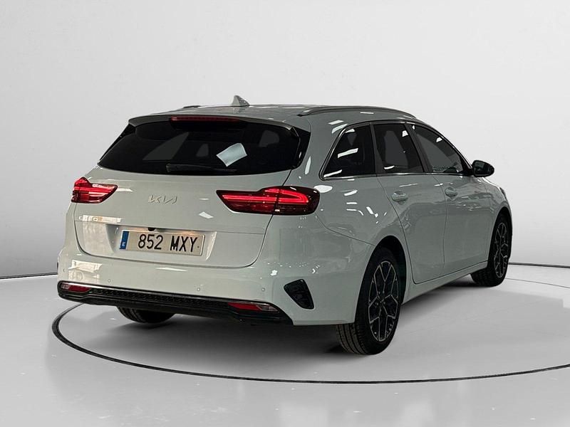 Usado Kia Ceed Style 102 CV (75 kW) 2025 Blanco Utilitario