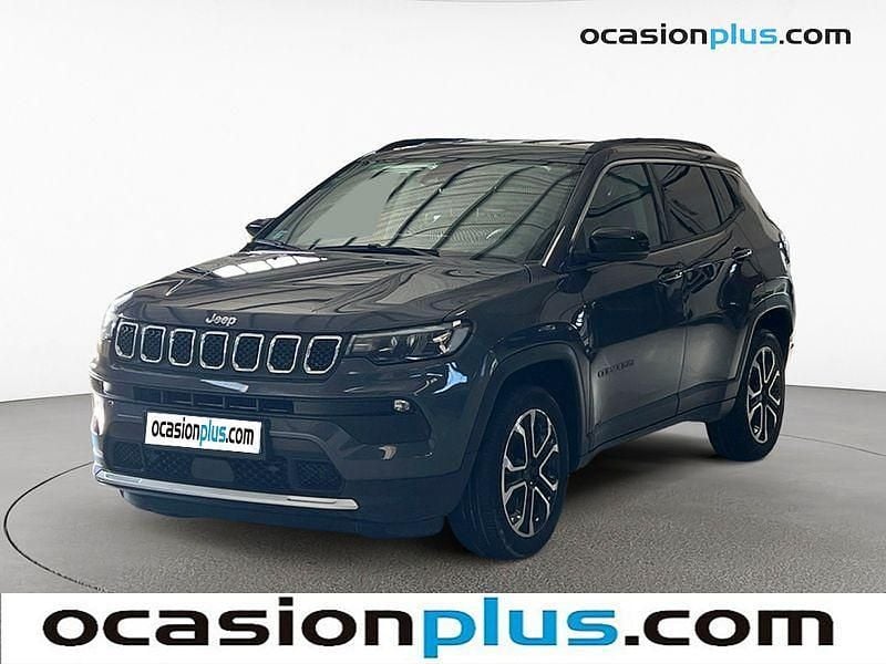Usado Jeep Compass Limited 130 CV (95 kW) 2022 Gris SUV