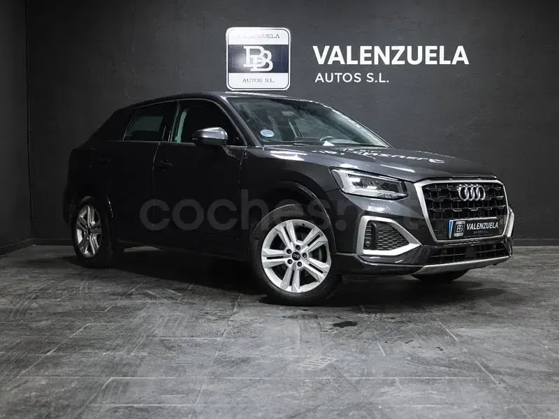 Usado Audi Q2 Advanced Plus 150 CV (110 kW) 2023 Gris / plata SUV