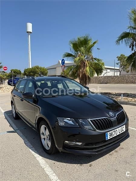 Marrón Usado 2020 Skoda Octavia Familiar | 10.800 € (Buen precio) - Imagen 1/3