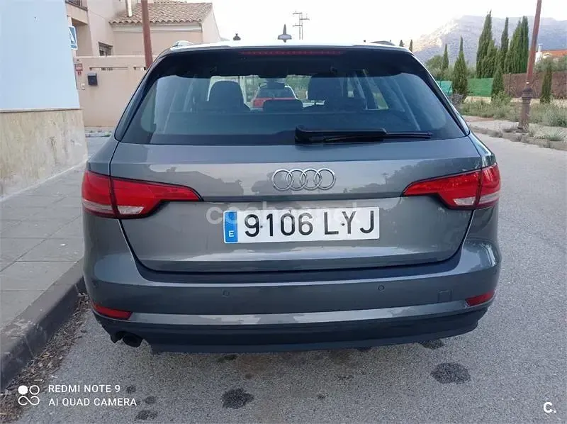 Usado Audi A4 150 CV (110 kW) 2016 Gris / plata Familiar