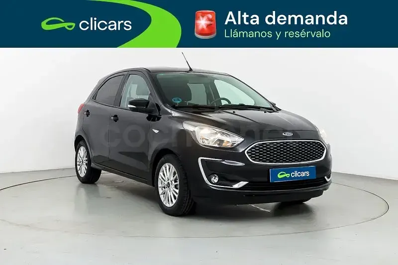 Usado Ford Ka Plus Ultimate 85 CV (62 kW) 2019 Negro Utilitario