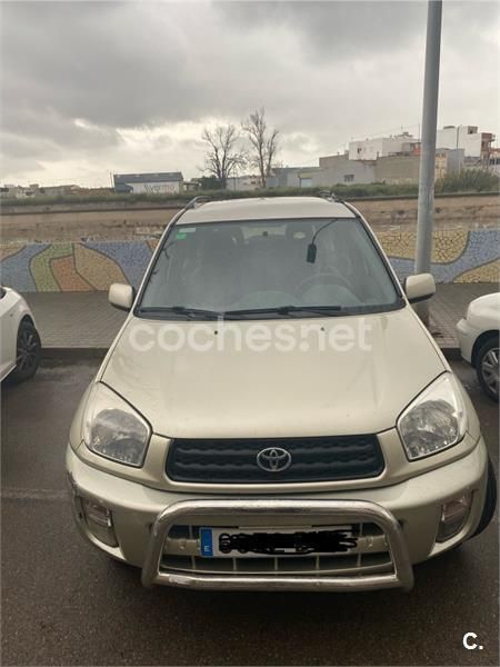 Beige Usado 2002 Toyota RAV4 Luna SUV | 5300 € (Precio justo) - Imagen 1/4