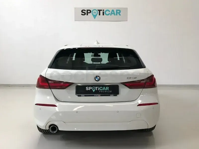 Usado BMW 116 117 CV (86 kW) 2022 Blanco Utilitario