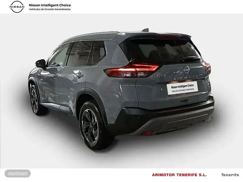 Usado Nissan X-Trail N-Connecta 163 CV (119 kW) 2024 Gris / plateado SUV