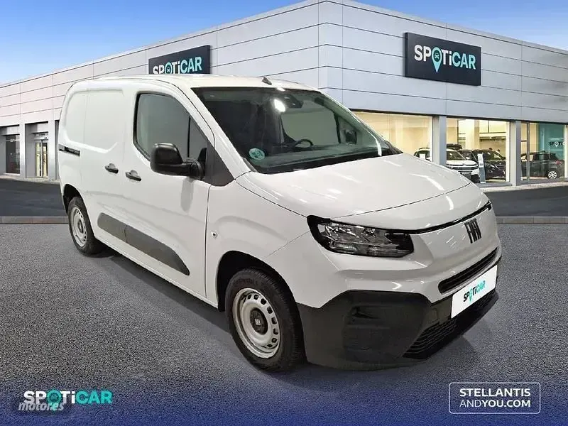 Usado Fiat Doblò 100 HP (73 kW) 2025 Branco Monovolume