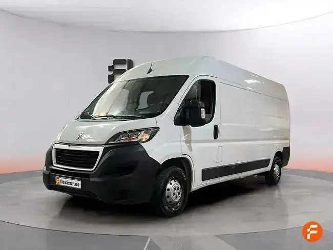Usado Peugeot Boxer S 140 CV (102 kW) 2023 Blanco Van