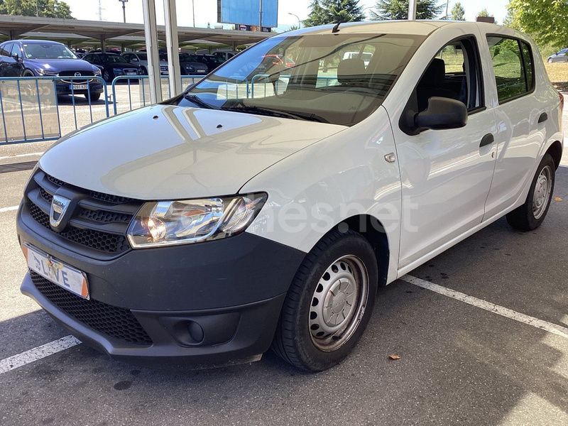 Blanco Usado 2013 Dacia Sandero Base Utilitario | 4980 € (Precio justo) - Imagen 1/4