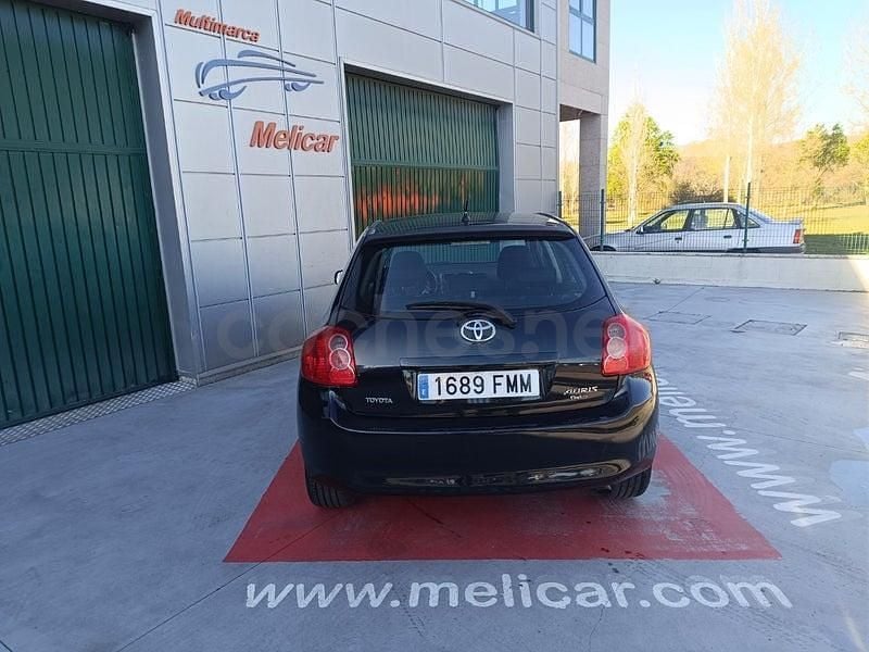 Usado Toyota Auris Sol 126 CV (92 kW) 2007 Azul Utilitario