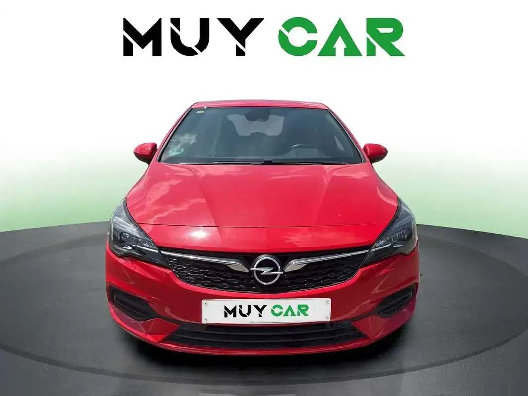 Usado Opel Astra Edition 110 CV (80 kW) 2020 Rojo Utilitario