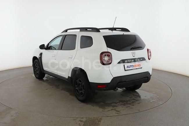 Usado Dacia Duster Comfort 116 CV (85 kW) 2021 Blanco SUV