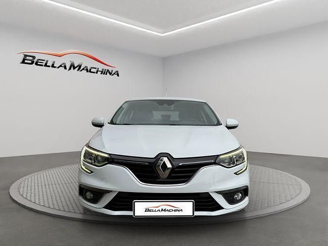 Usado Renault Mégane IV Business 115 CV (84 kW) 2020 Blanco Berlina