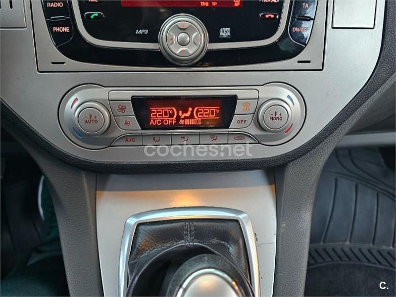 Usado Ford Kuga Titanium 136 CV (100 kW) 2011 Blanco SUV