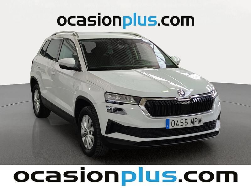 Usado Skoda Karoq Selection 115 CV (84 kW) 2024 Blanco SUV