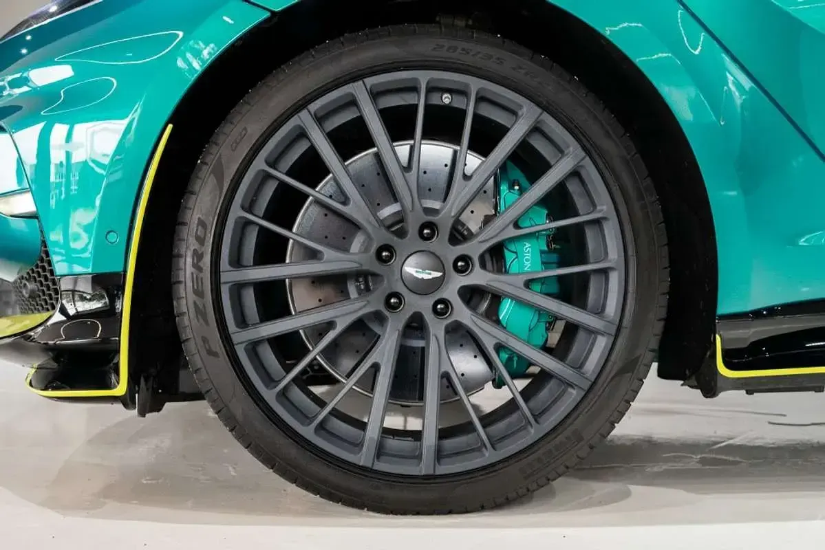 Usado Aston Martin DBX 707 707 CV (519 kW) 2024 Verde SUV