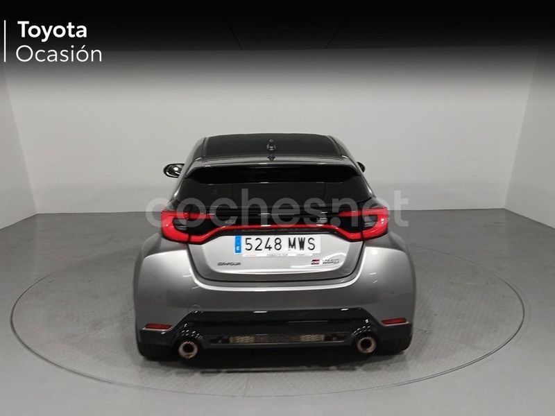 Usado Toyota Yaris 276 CV (202 kW) 2024 Gris / plata Berlina
