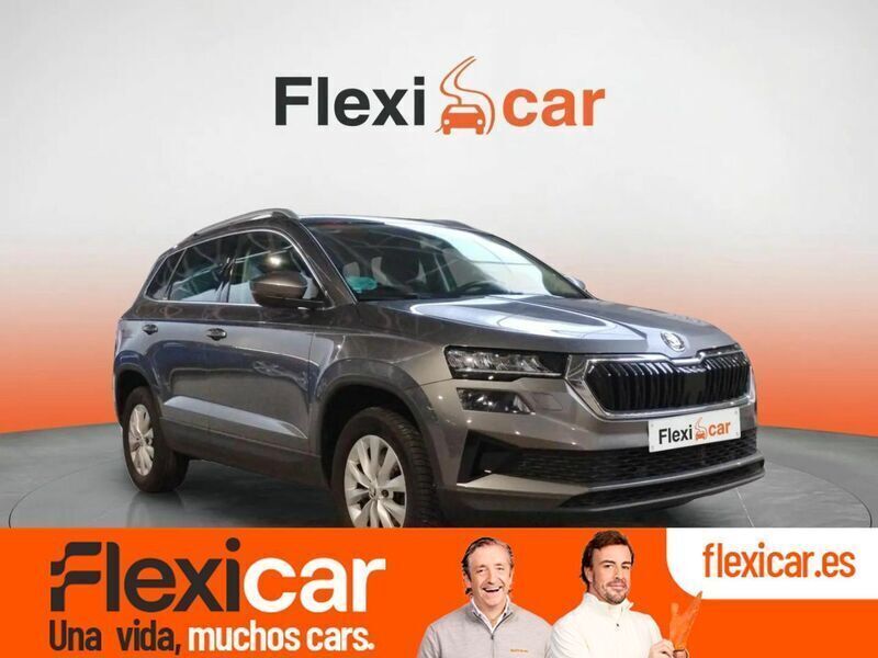 Gris Usado 2023 Skoda Karoq Ambition SUV | 22.990 € (Precio justo) - Imagen 1/4