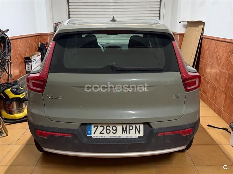 Usado Volvo XC40 Core 163 CV (119 kW) 2024 Gris / plata SUV