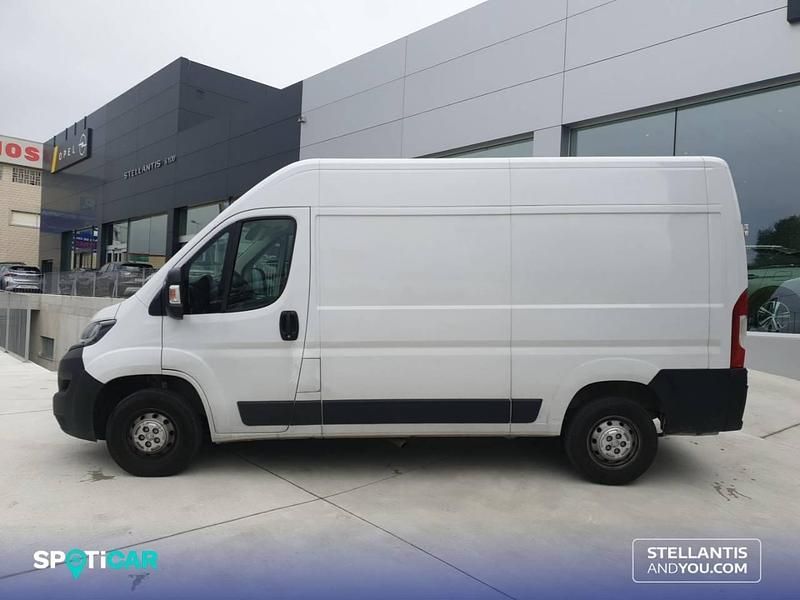 Usado Peugeot Boxer S 140 CV (102 kW) 2022 Blanco Van
