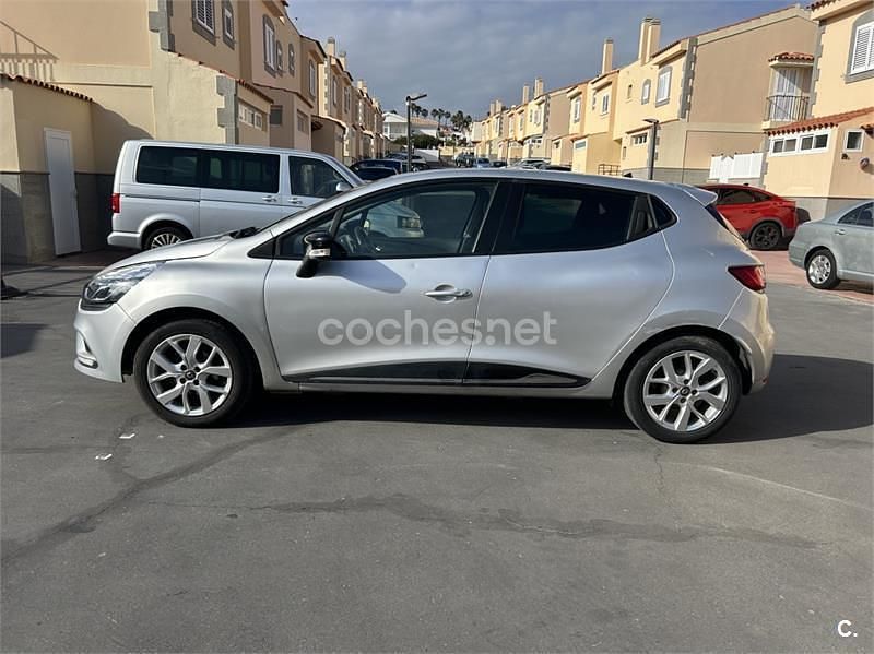 Usado Renault Clio V Intens 100 CV (73 kW) 2020 Gris / plata Berlina