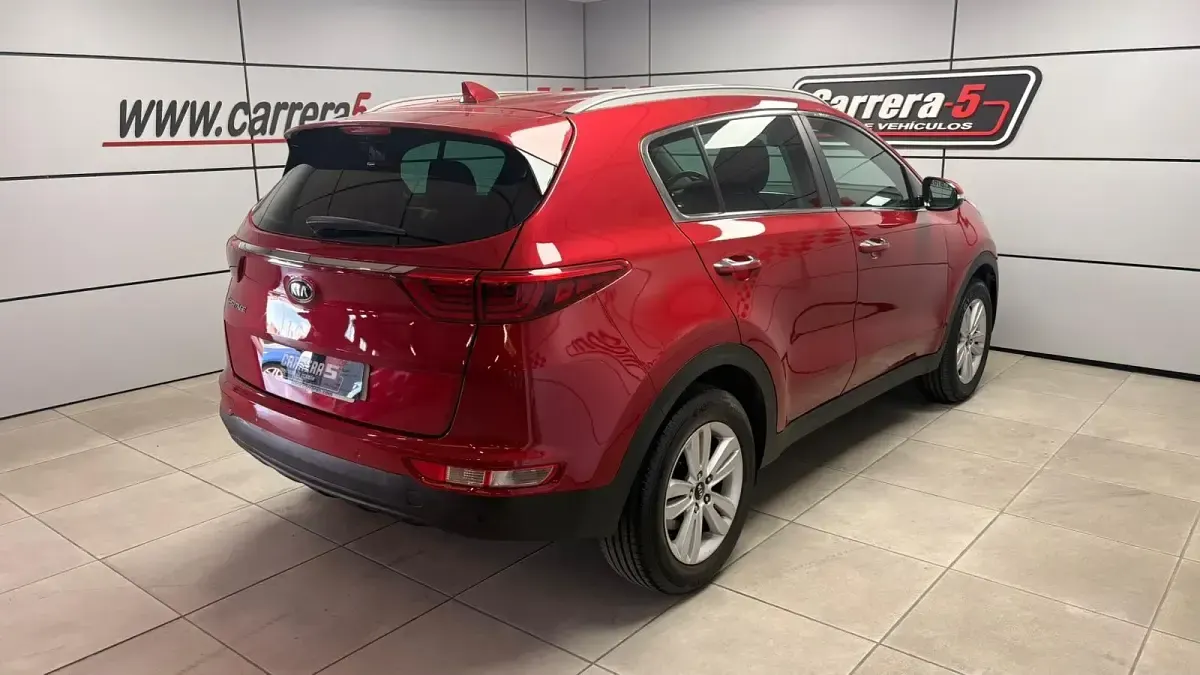 Usado Kia Sportage 132 CV (97 kW) 2017 Rojo SUV