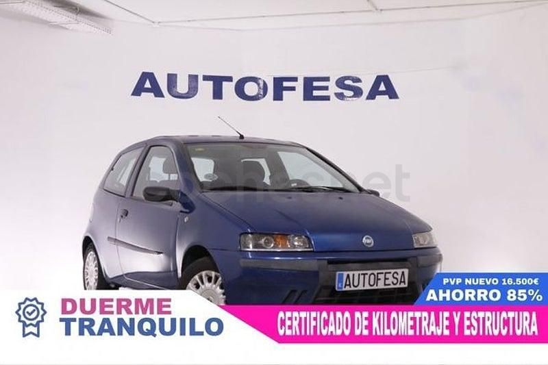Usado Fiat Punto Dynamic 80 CV (58 kW) 2003 Azul Utilitario