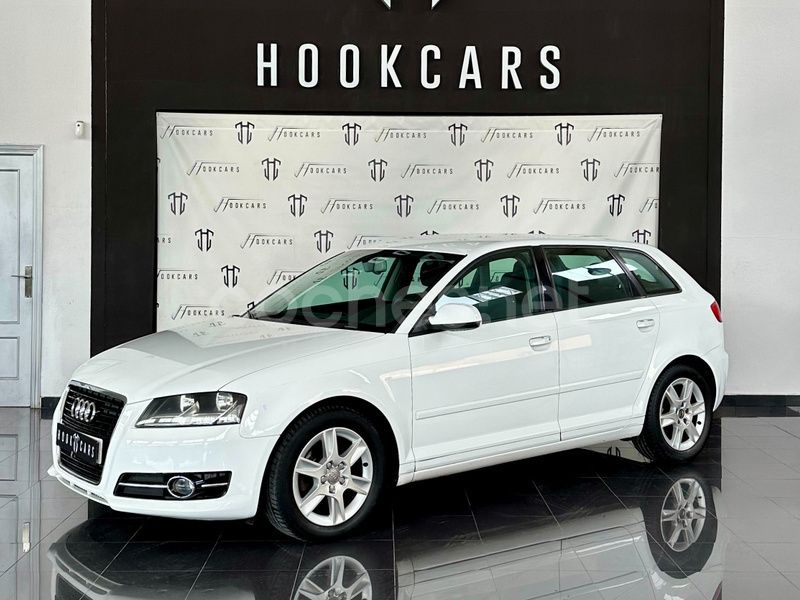 Blanco Usado 2013 Audi A3 Sportback Ambiente Berlina | 11.200 € (Precio justo) - Imagen 1/4