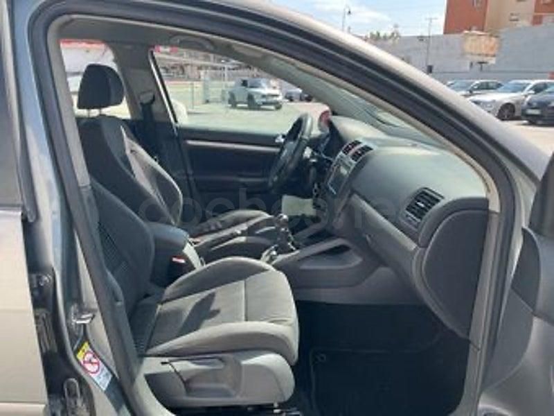 Usado VW Golf V GT 140 CV (102 kW) 2007 Gris / plata Berlina