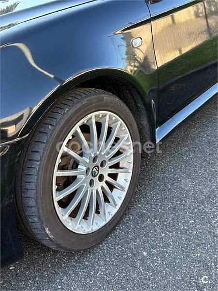 Usado Alfa Romeo GT 150 CV (110 kW) 2008 Negro Coupe