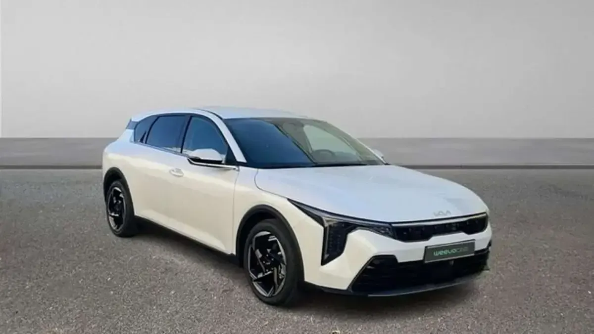 Usado Kia K4 116 CV (85 kW) 2026 Blanco Berlina