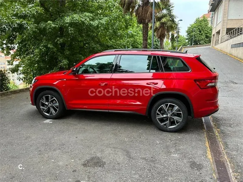 Usado Skoda Kodiaq SportLine 150 CV (110 kW) 2020 Rojo SUV