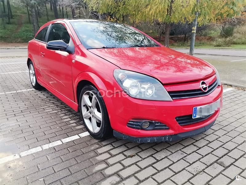 Rojo Usado 2007 Opel Astra GTC Sport Berlina | 2800 € (Precio justo) - Imagen 1/4