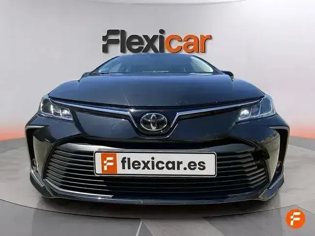 Usado Toyota Corolla 125 CV (91 kW) 2022 Negro Berlina