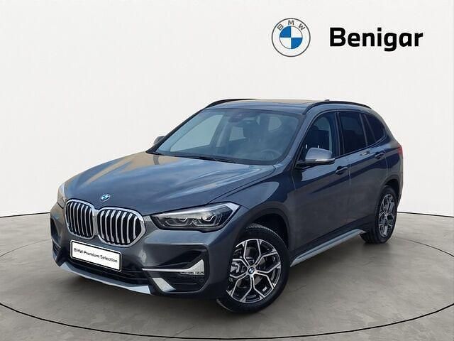 Usado BMW X1 Comfort Edition 150 CV (110 kW) 2022 Gris SUV