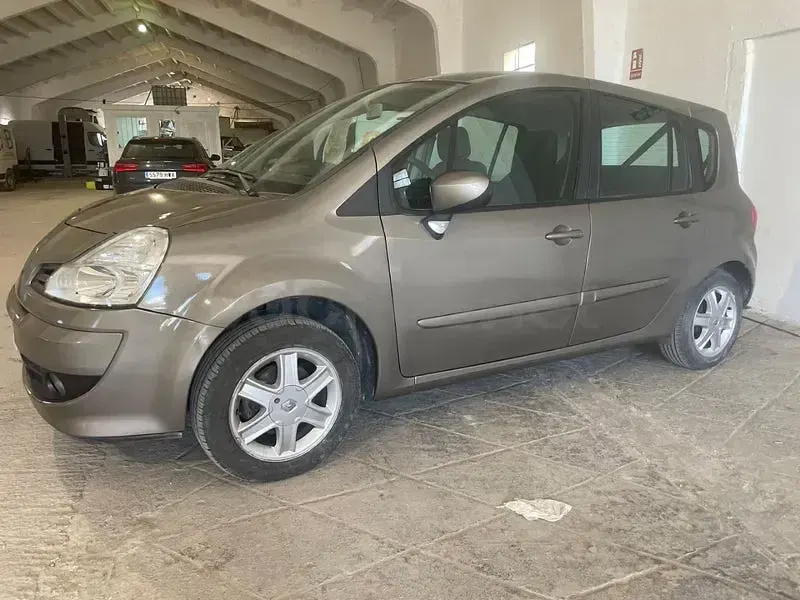 Occasion Renault Grand Modus Authentique 75 PK (55 kW) 2010 Beige MPV