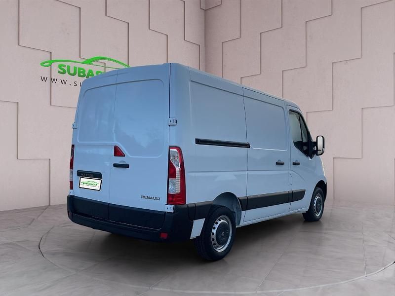 Usado Renault Master 130 CV (95 kW) 2019 Blanco Berlina
