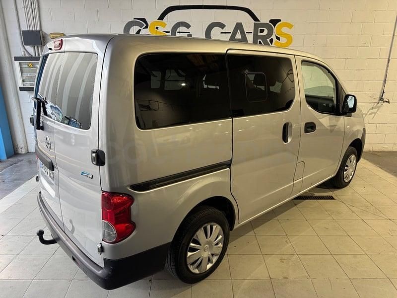 Usado Nissan NV200 Comfort 90 CV (66 kW) 2014 Gris / plata Monovolumen