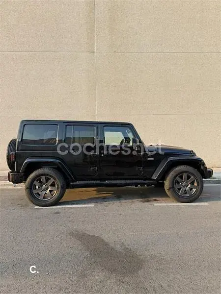 Usado Jeep Wrangler Unlimited Sahara 200 CV (147 kW) 2017 Negro SUV