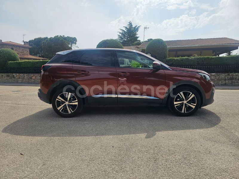 Usado Peugeot 3008 Allure 131 CV (96 kW) 2019 Marrón SUV