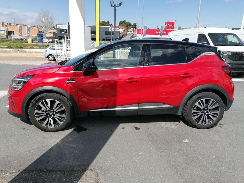 Usado Renault Captur Initiale Paris 160 CV (117 kW) 2021 Rojo SUV