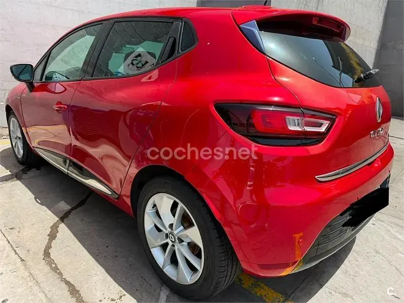 Usado Renault Clio IV LIMITED 90 CV (66 kW) 2018 Rojo Berlina