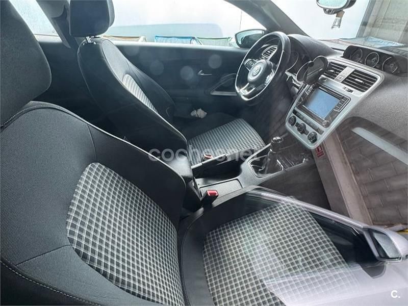 Usado VW Scirocco R-line 125 CV (91 kW) 2015 Beige Coupe