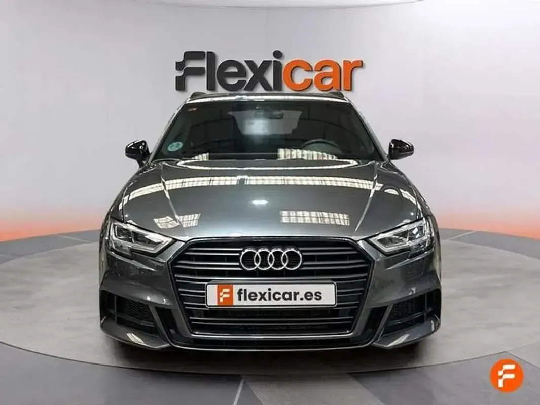 Usado Audi A3 Sportback S-Line 150 CV (110 kW) 2019 Gris Utilitario