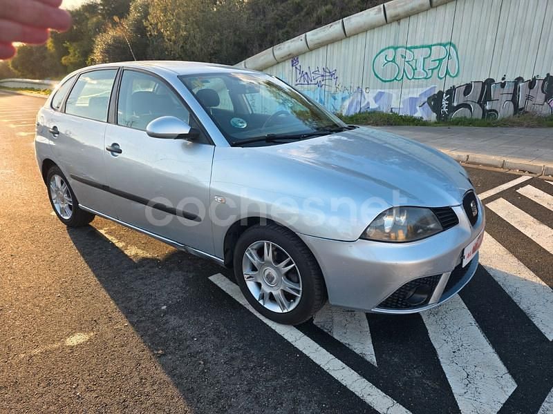 Gris / plata Usado 2009 Seat Ibiza Reference Berlina | 2850 € (Super precio) - Imagen 1/4