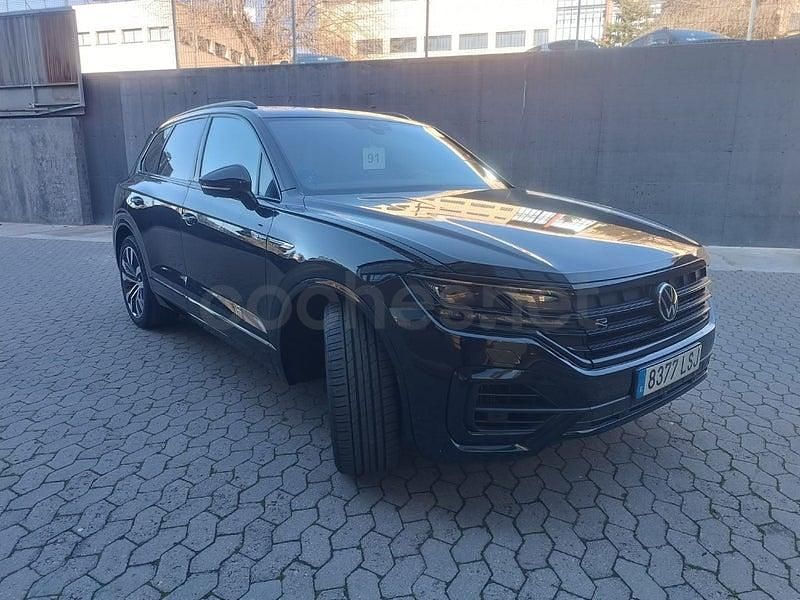 Usado VW Touareg R 462 CV (339 kW) 2021 Negro SUV