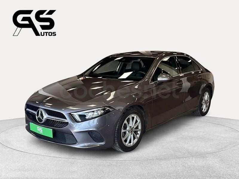 Usado Mercedes A200 163 CV (119 kW) 2020 Gris Berlina